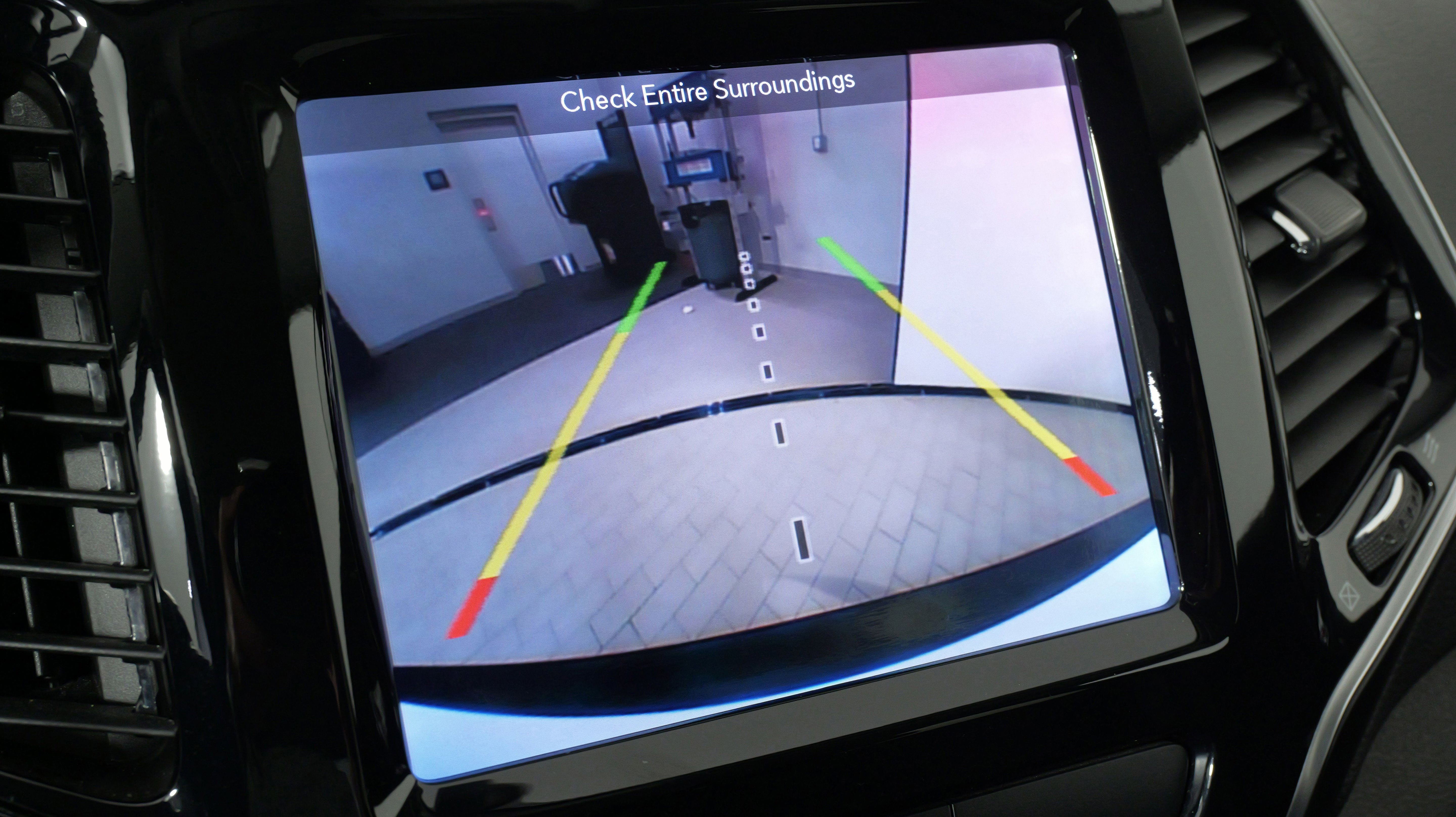 Used 2019 Jeep Cherokee Limited image 47