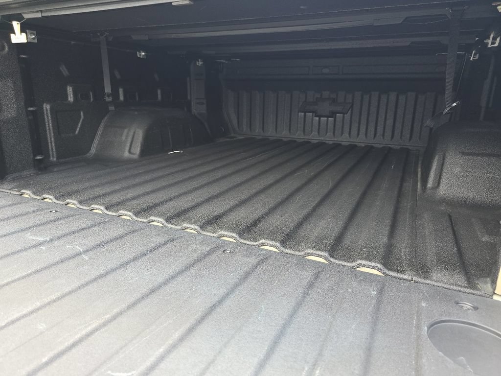 Used 2022 Chevrolet Silverado 1500 LT Trail Boss w/ LT Trail Boss Premium Package AWD/4WD image 16