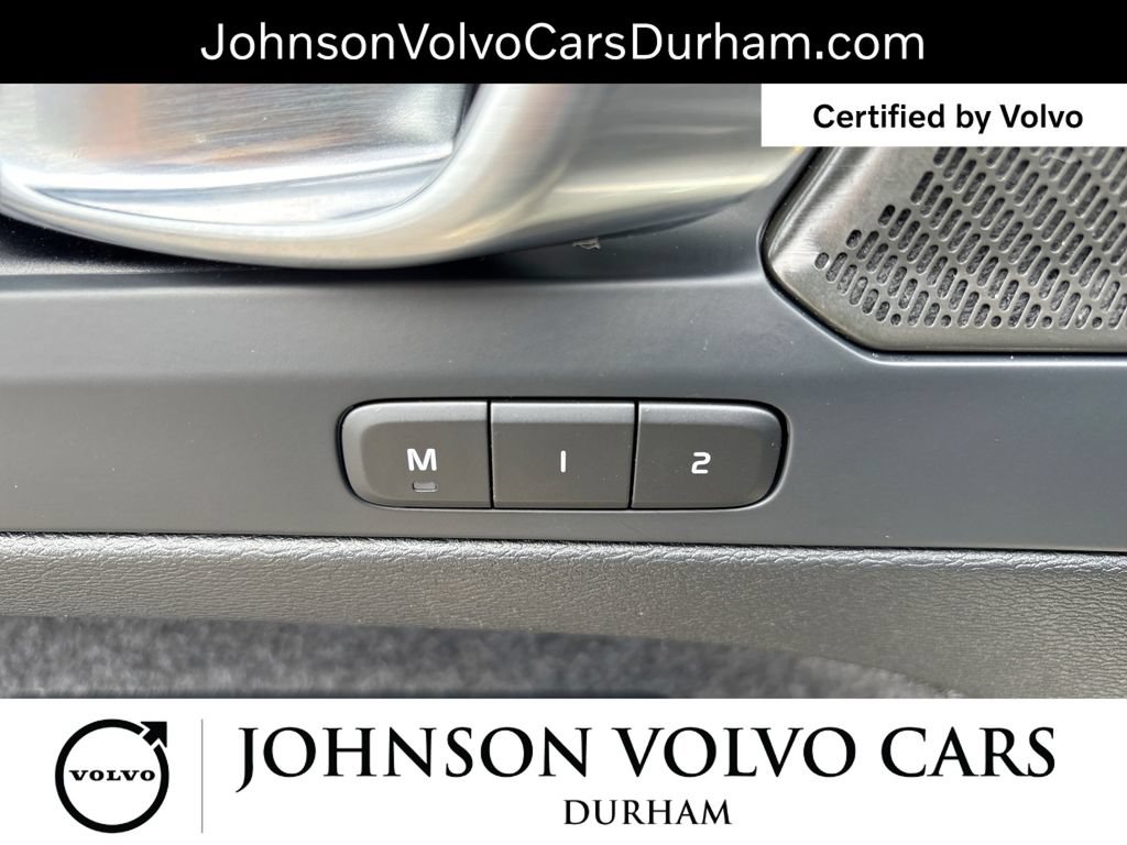 Certified 2024 Volvo XC40 Recharge Ultimate RWD image 16
