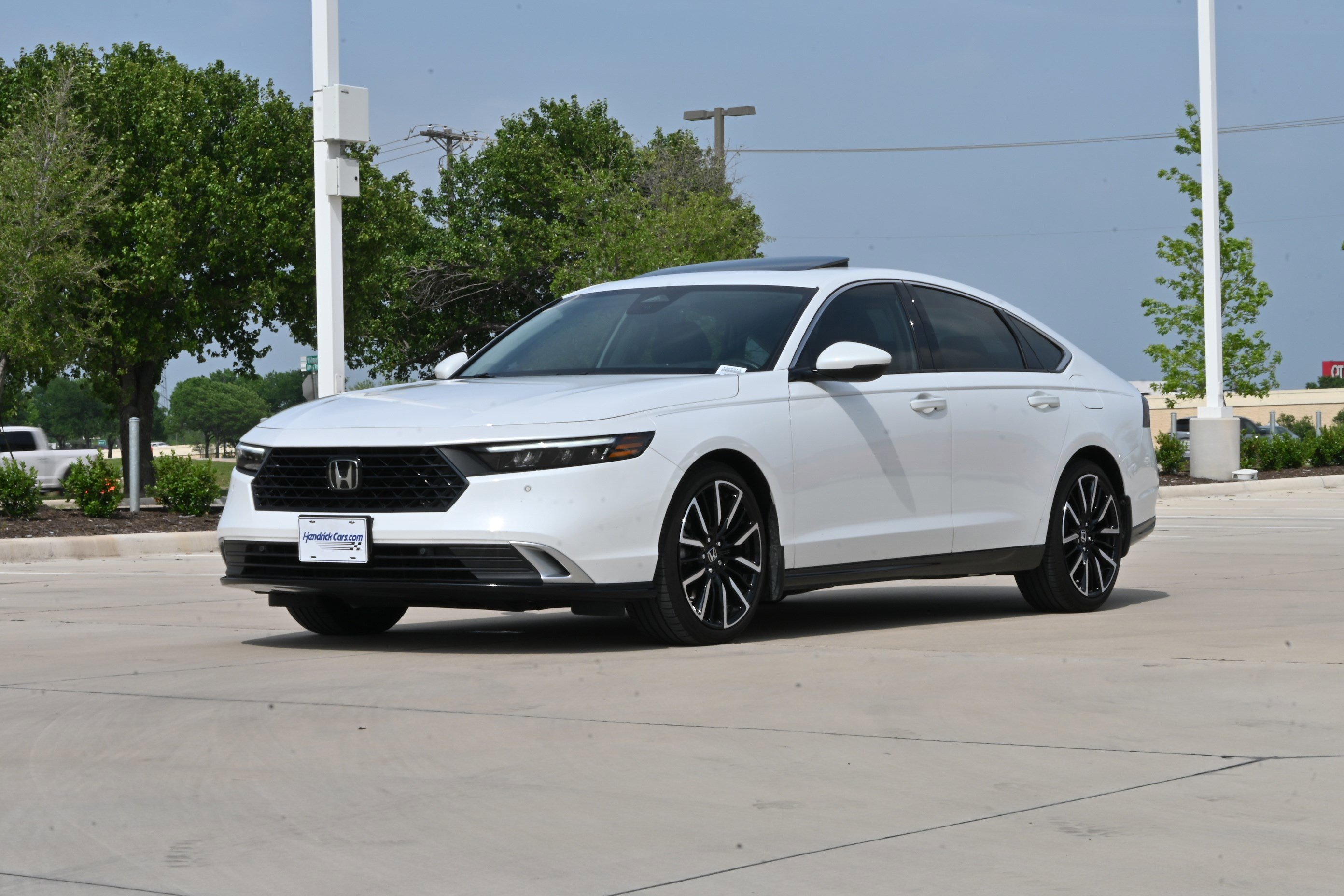 Used 2024 Honda Accord Touring image 5