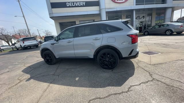 Certified 2023 Kia Sorento SX image 7