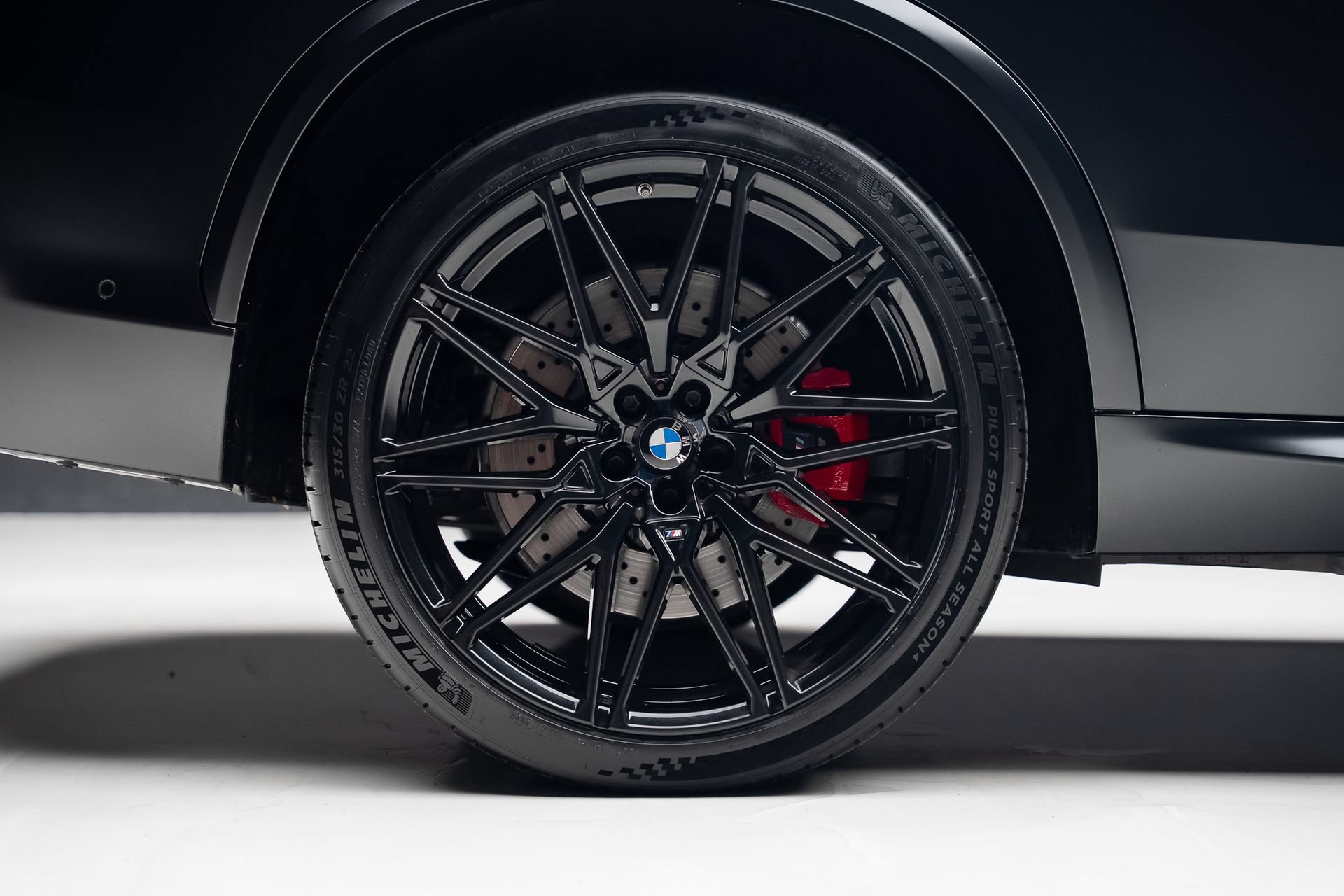 Used 2024 BMW X5 M Competition w/ Executive Package AWD/4WD image 39