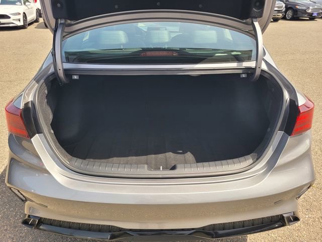 Used 2023 Kia Forte GT-Line w/ GT-Line Premium Package FWD image 8