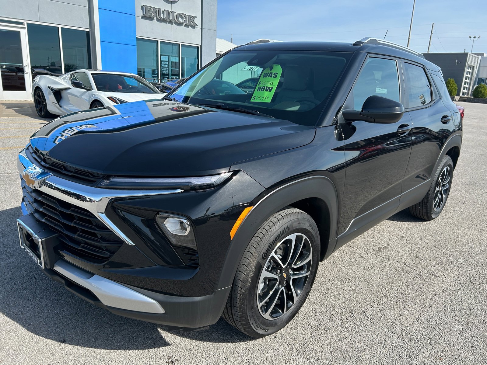New 2026 Chevrolet TrailBlazer LT FWD image 1