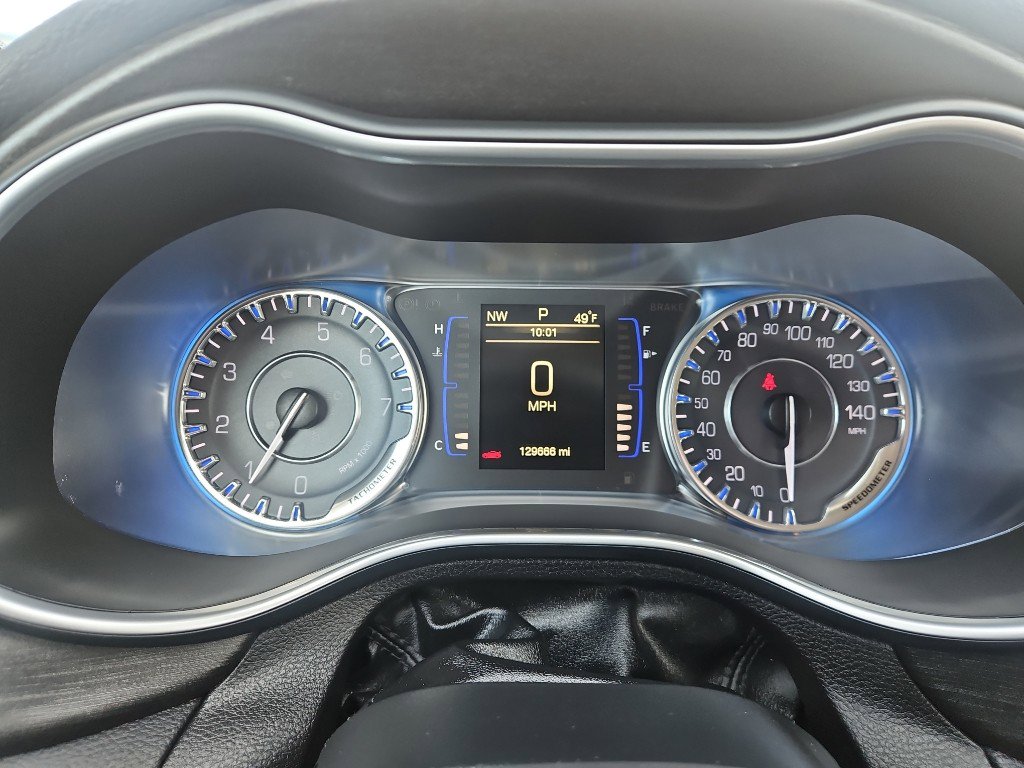 Used 2016 Chrysler 200 Limited image 18