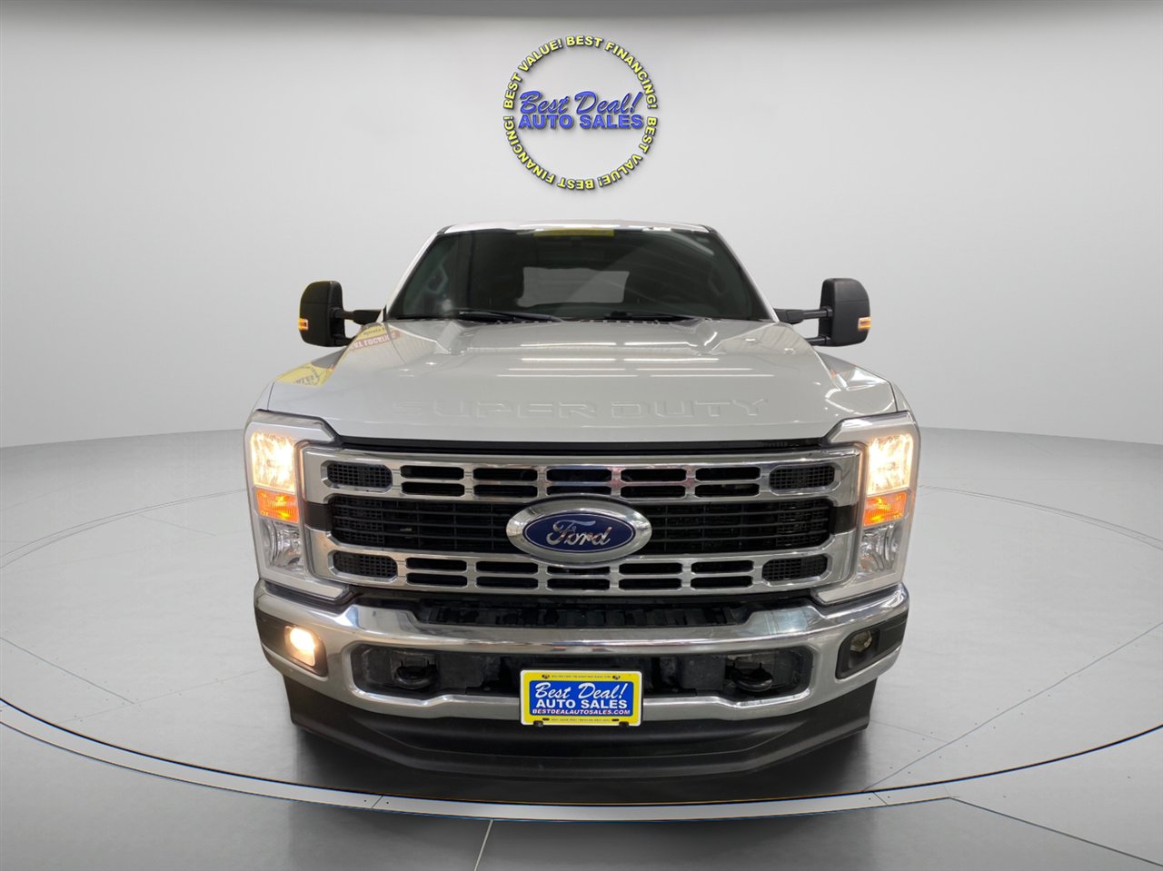 Used 2023 Ford F250 XLT w/ FX4 Off-Road Package image 2
