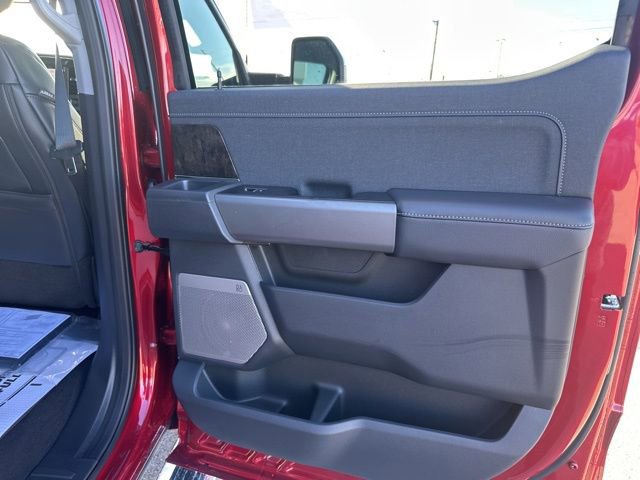 New 2026 Ford F250 Lariat w/ Chrome Package image 18