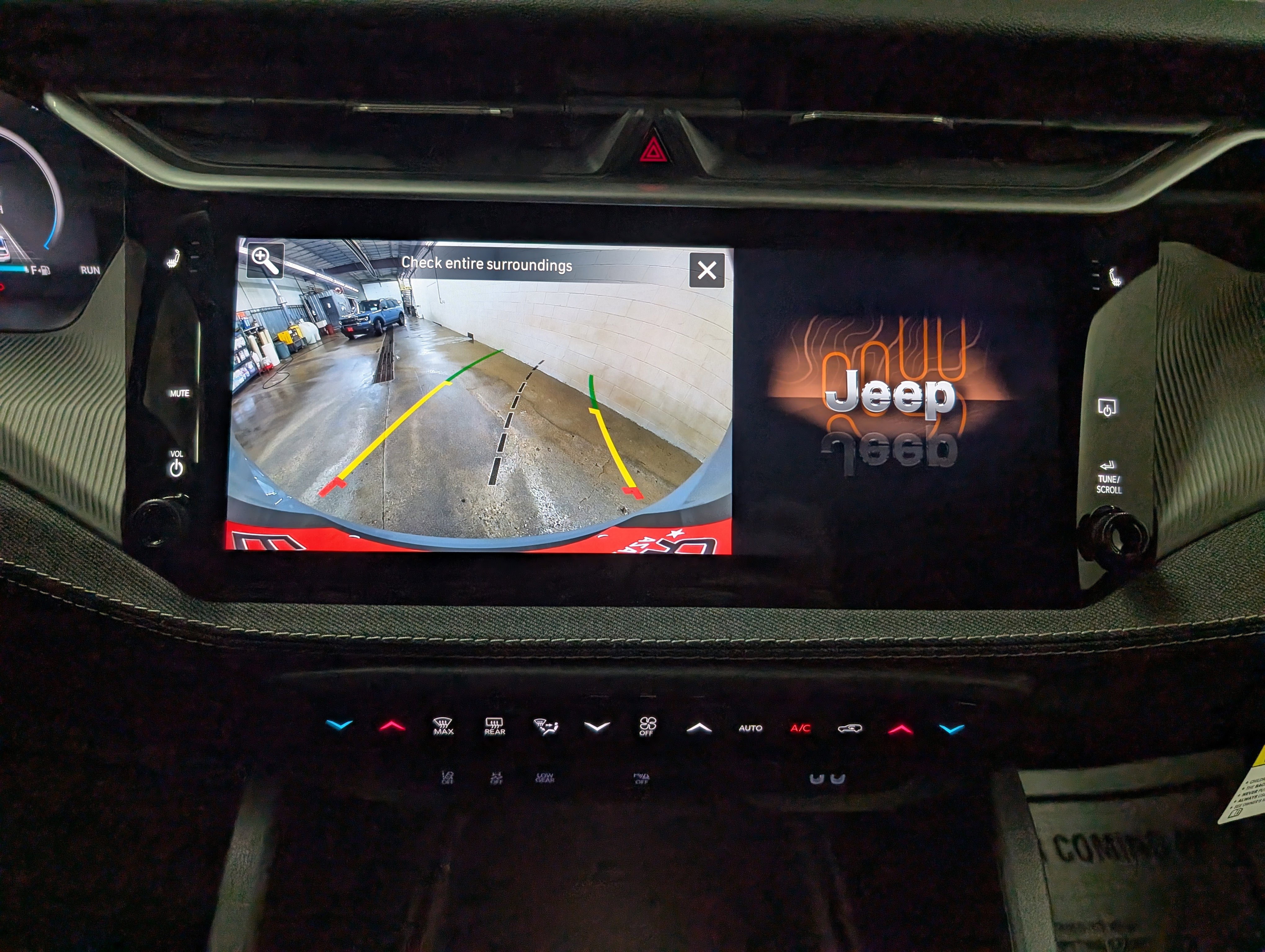 New 2026 Jeep Cherokee Laredo AWD/4WD image 10