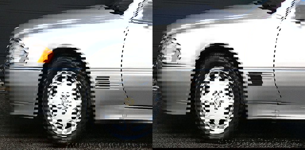 Used 1995 Mercedes-Benz SL 320 image 18