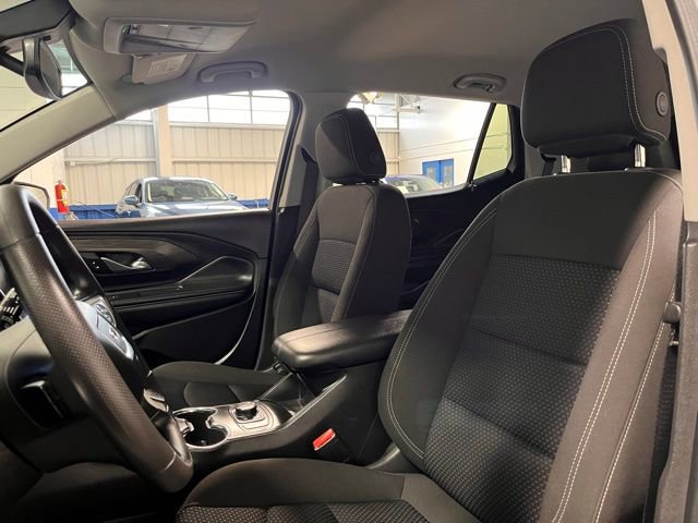 Used 2024 GMC Terrain SLE image 22