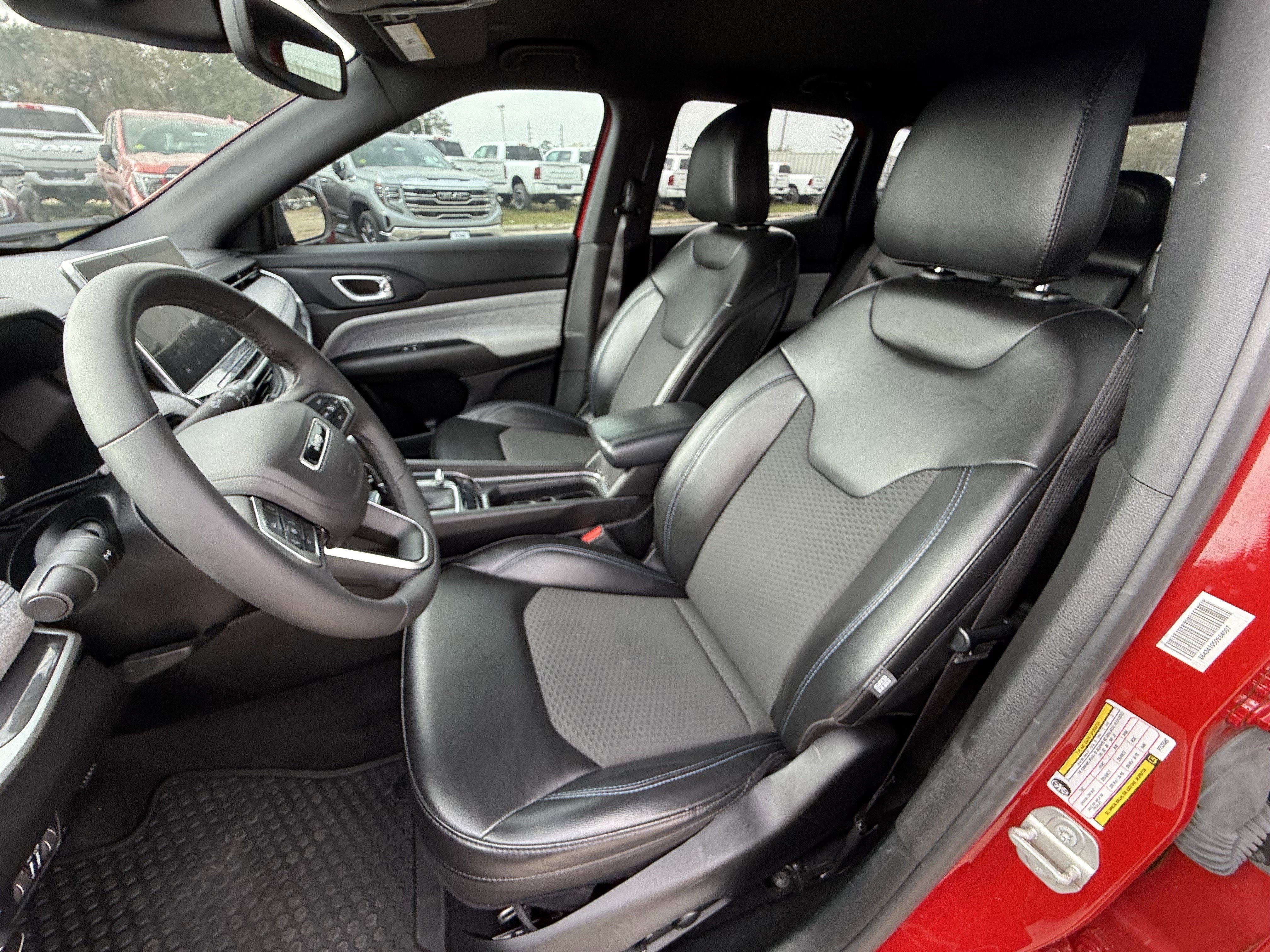 Used 2023 Jeep Compass Latitude w/ Convenience Group image 27