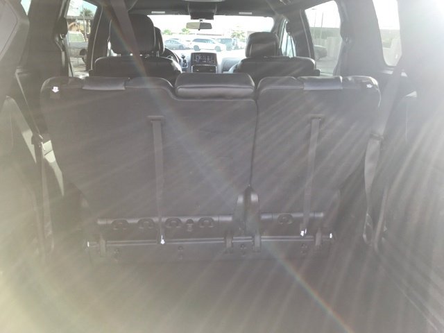 Used 2016 Dodge Grand Caravan R/T image 7