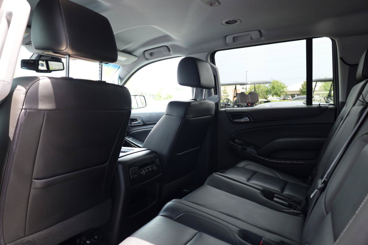 Used 2016 Chevrolet Suburban LT RWD image 13