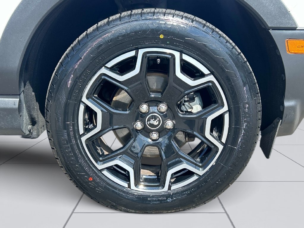 Used 2025 Ford Bronco Sport Outer Banks w/ Outer Banks Tech Package+ AWD/4WD image 12