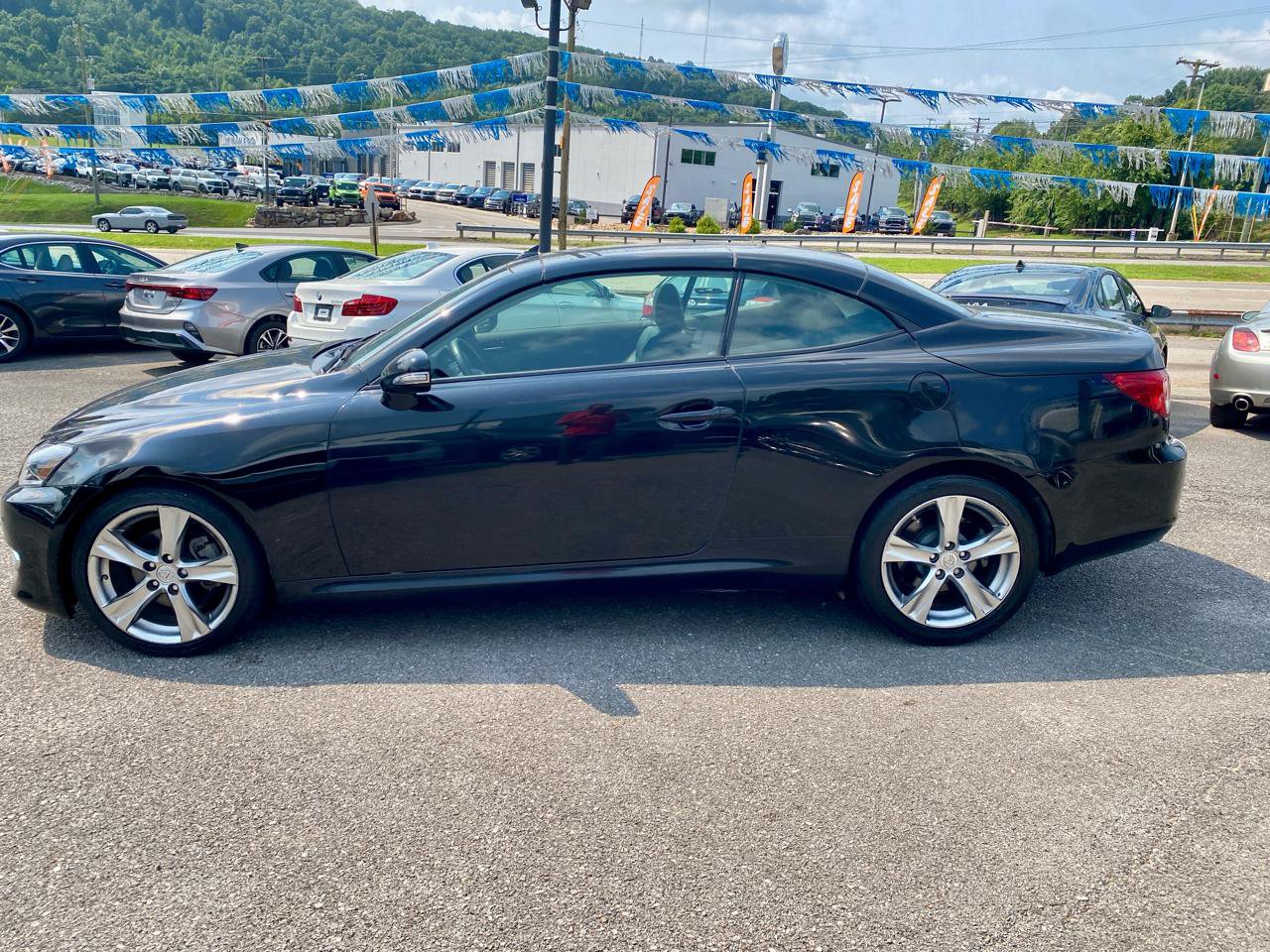 Used 2012 Lexus IS 250C w/ Luxury Pkg RWD image 4