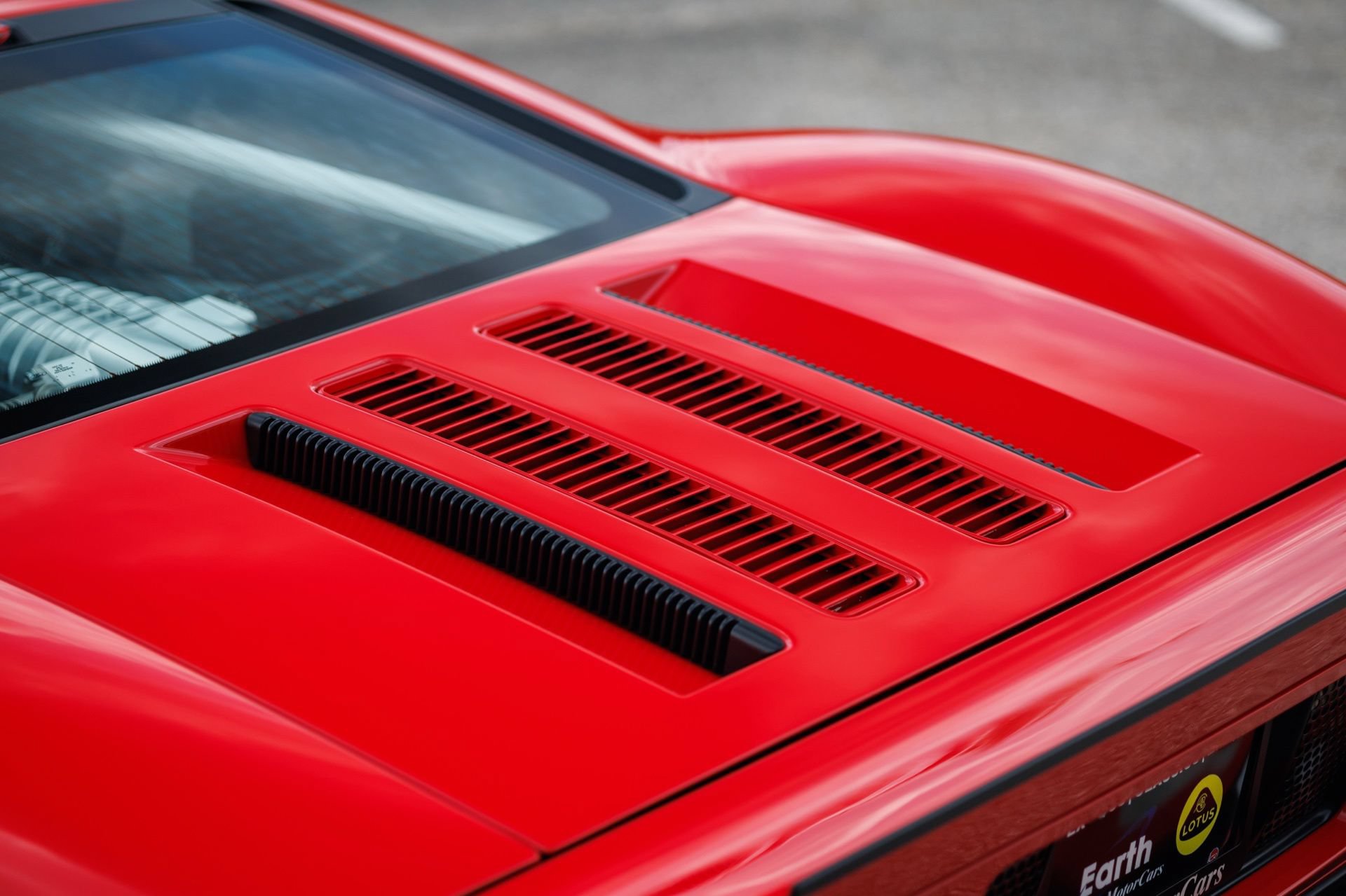 Used 2005 Ford GT RWD image 28