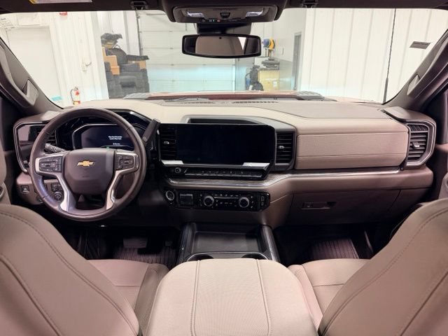 Used 2024 Chevrolet Silverado 2500 LTZ w/ LTZ Plus Package AWD/4WD image 21