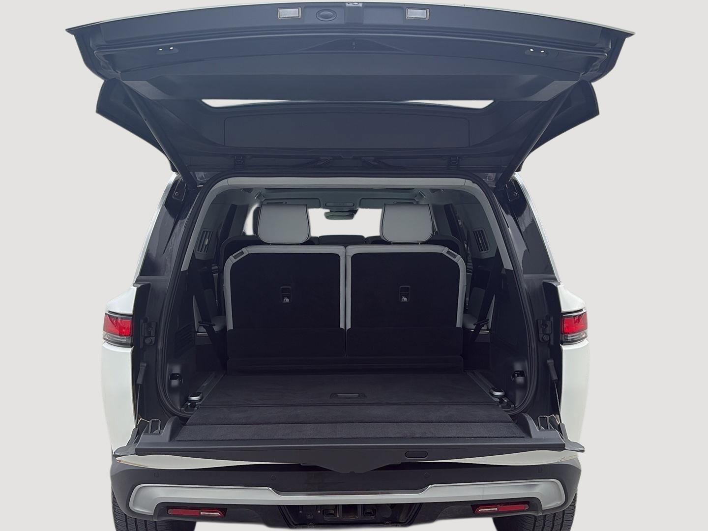 Used 2024 Rivian R1S Adventure image 53