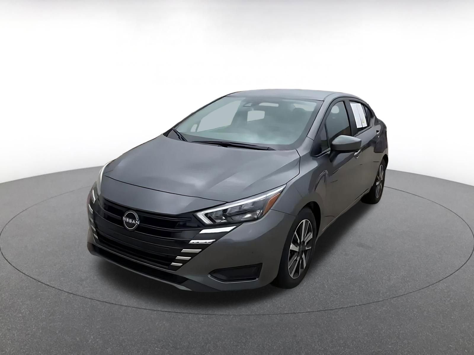 Used 2025 Nissan Versa SV FWD image 7