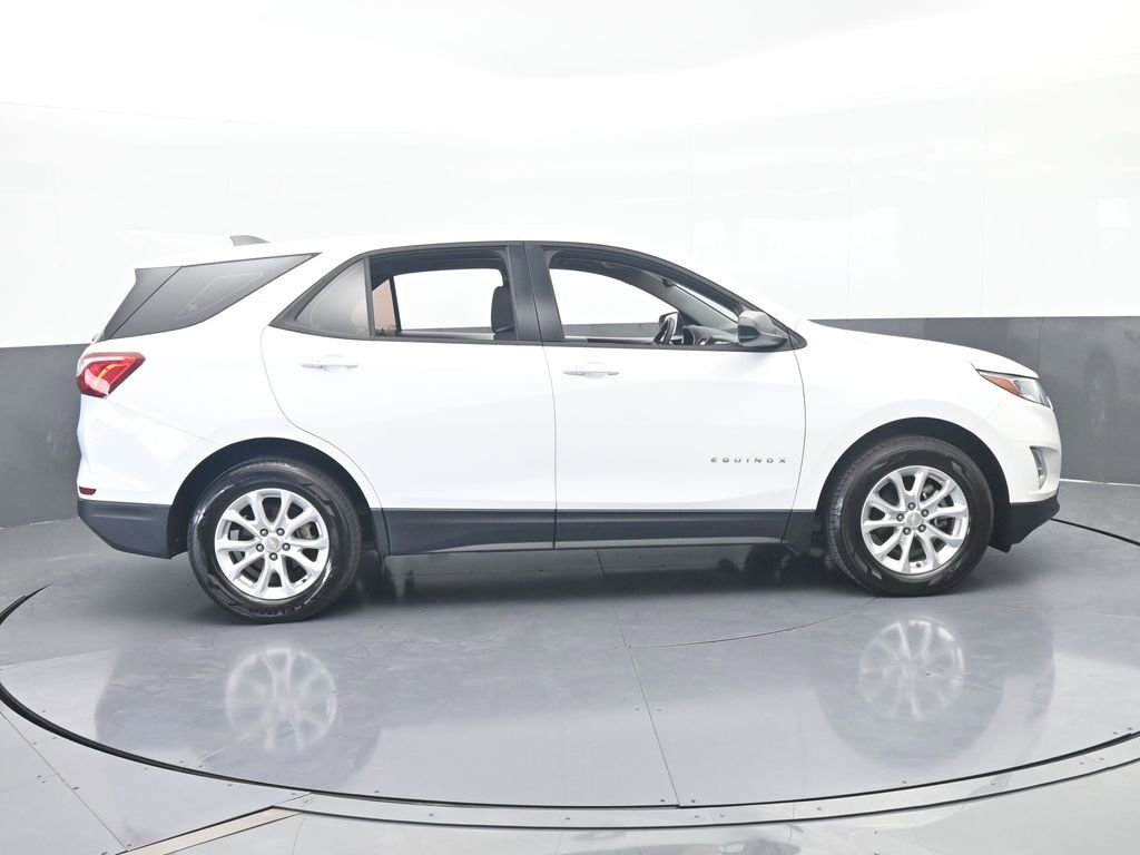 Used 2019 Chevrolet Equinox LS w/ LPO, Floor Liner Package FWD image 7