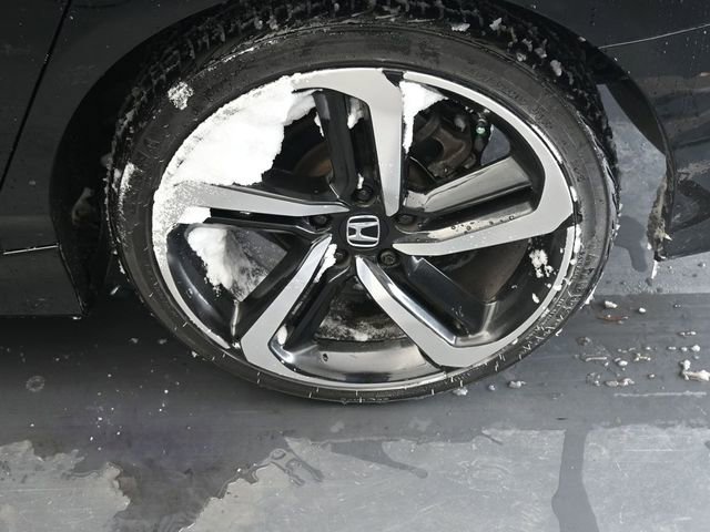 Used 2019 Honda Accord Sport image 12
