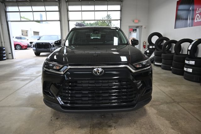 Used 2024 Toyota Grand Highlander AWD image 2