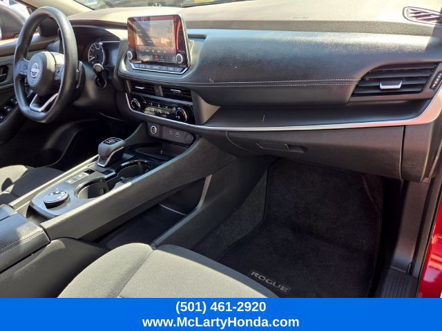 Used 2023 Nissan Rogue S AWD/4WD image 16