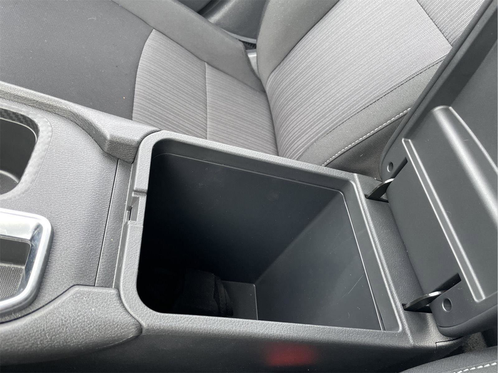 Used 2025 Nissan Sentra SV w/ All-Weather Package image 31