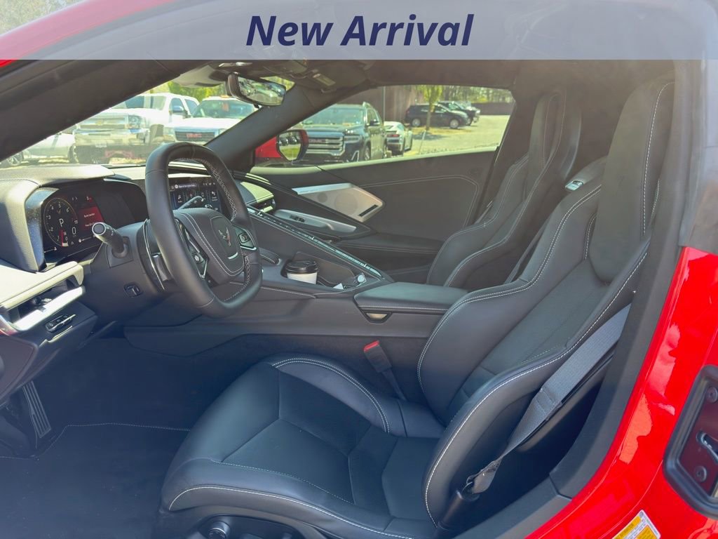 Used 2025 Chevrolet Corvette Stingray Preferred Cpe w/ Battery Protection Package image 9