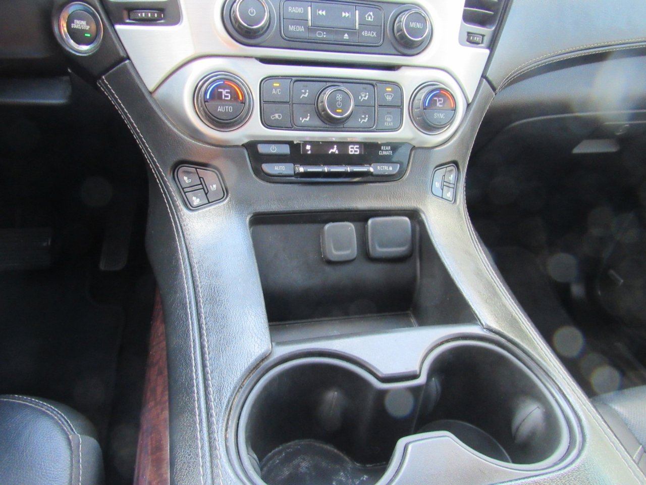 Used 2018 GMC Yukon SLT w/ Open Road Package image 32