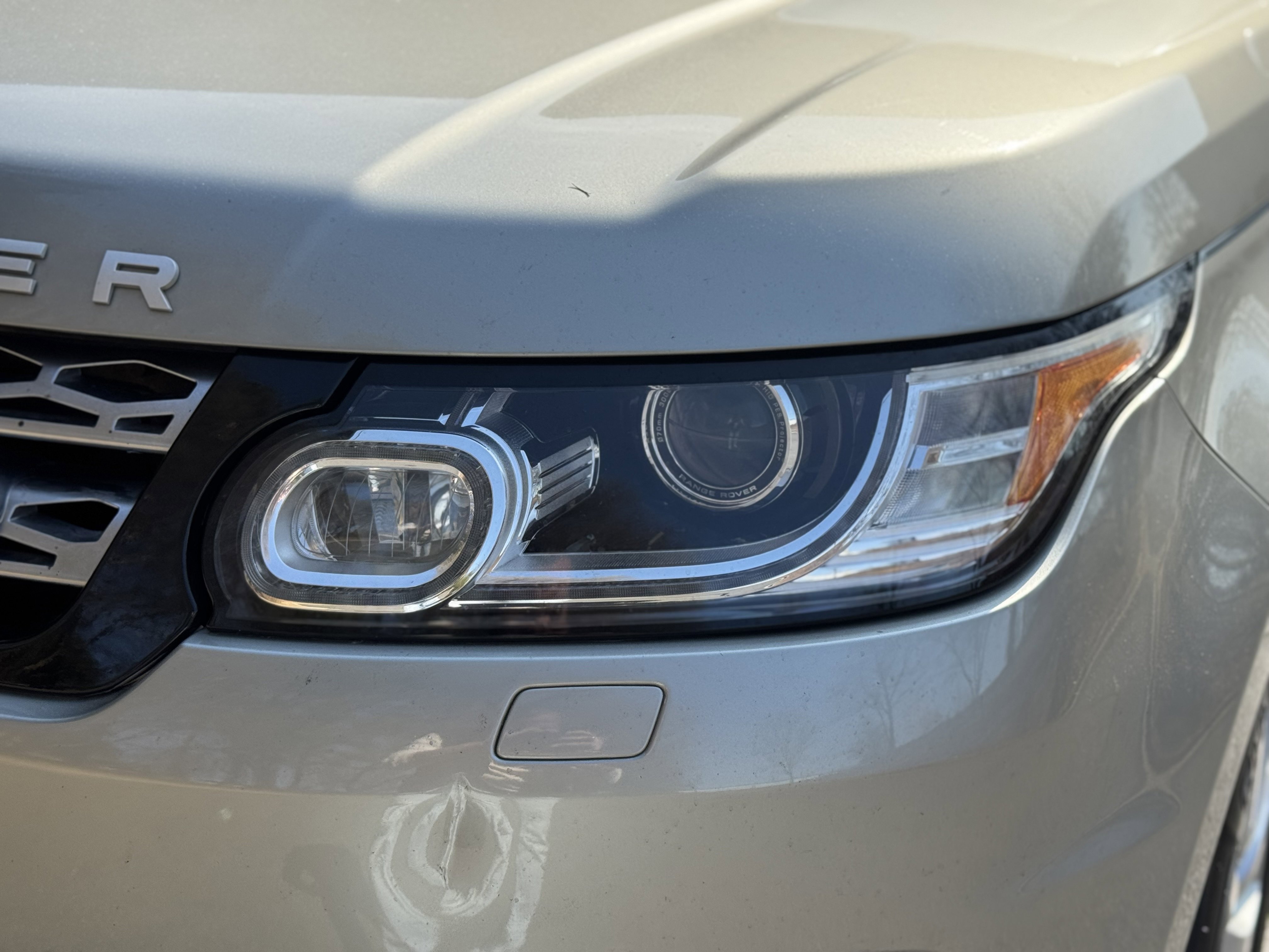Used 2014 Land Rover Range Rover Sport HSE image 8