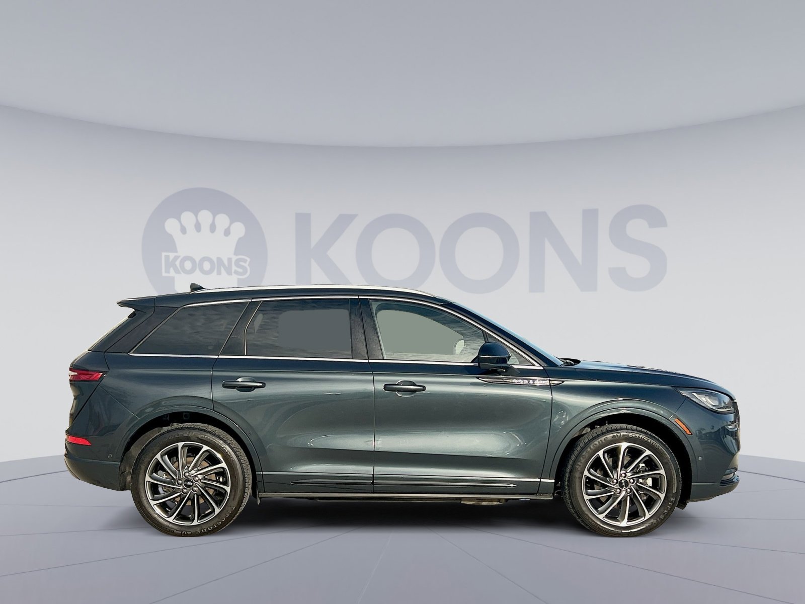 Used 2021 Lincoln Corsair Grand Touring w/ Equipment Group 301A image 8