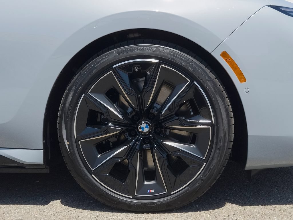 New 2026 BMW i7 eDrive50 w/ M Sport Package RWD image 7