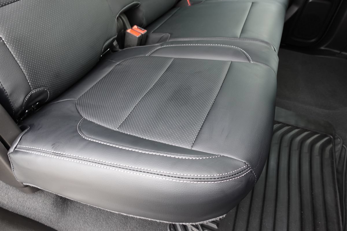 Used 2024 Chevrolet Silverado 1500 Custom w/ LPO, Dark Essentials Package AWD/4WD image 29
