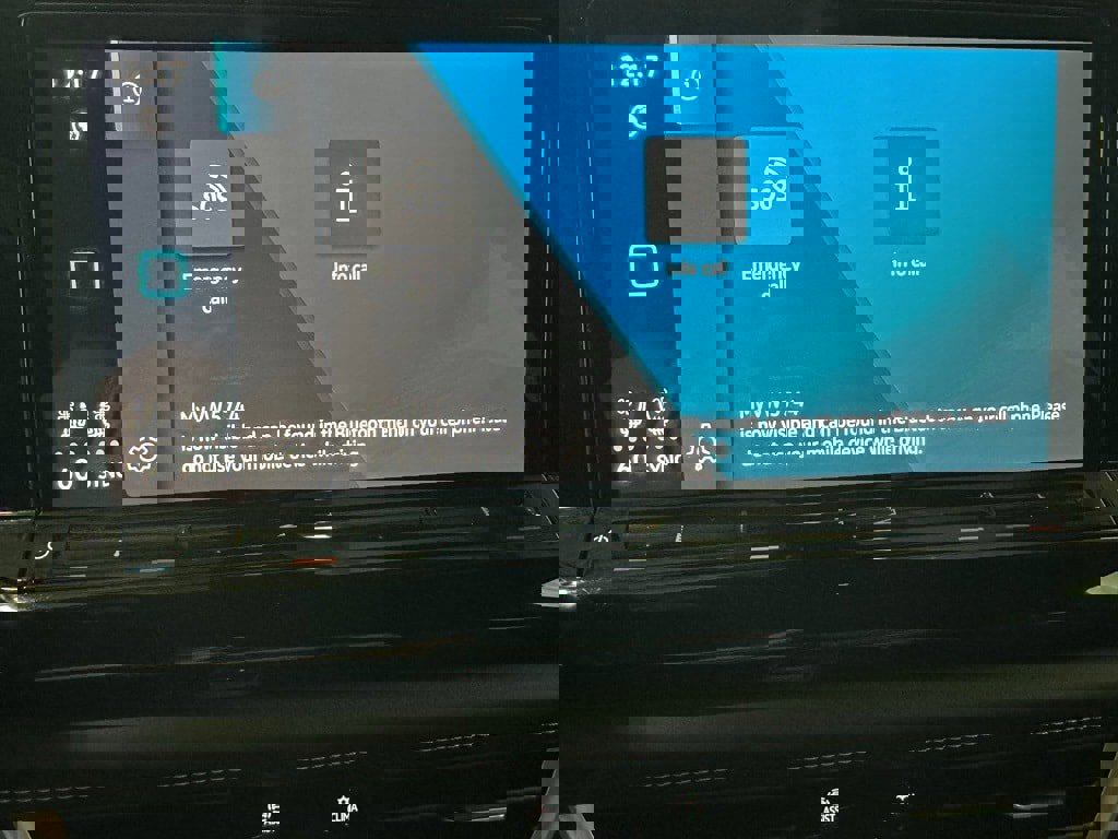 Used 2025 Volkswagen Atlas Cross Sport SE image 31