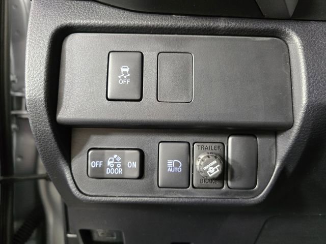 Used 2023 Toyota Tacoma SR5 w/ Technology Package AWD/4WD image 27