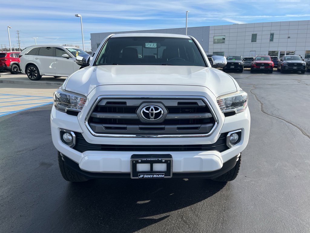 Used 2017 Toyota Tacoma Limited image 4