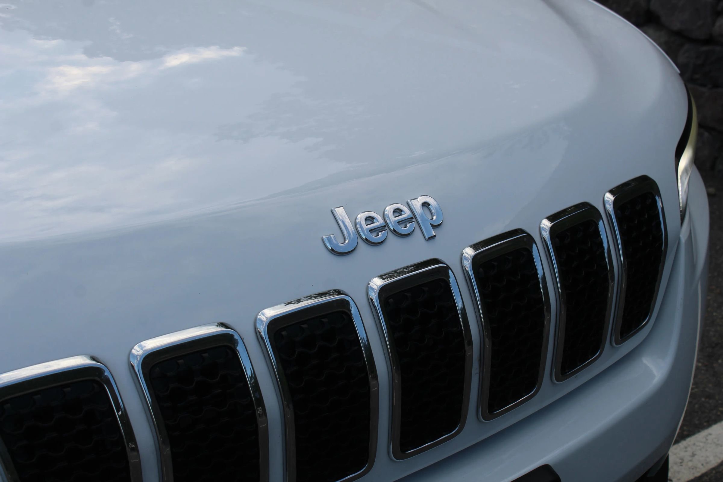 Used 2019 Jeep Cherokee Limited image 45