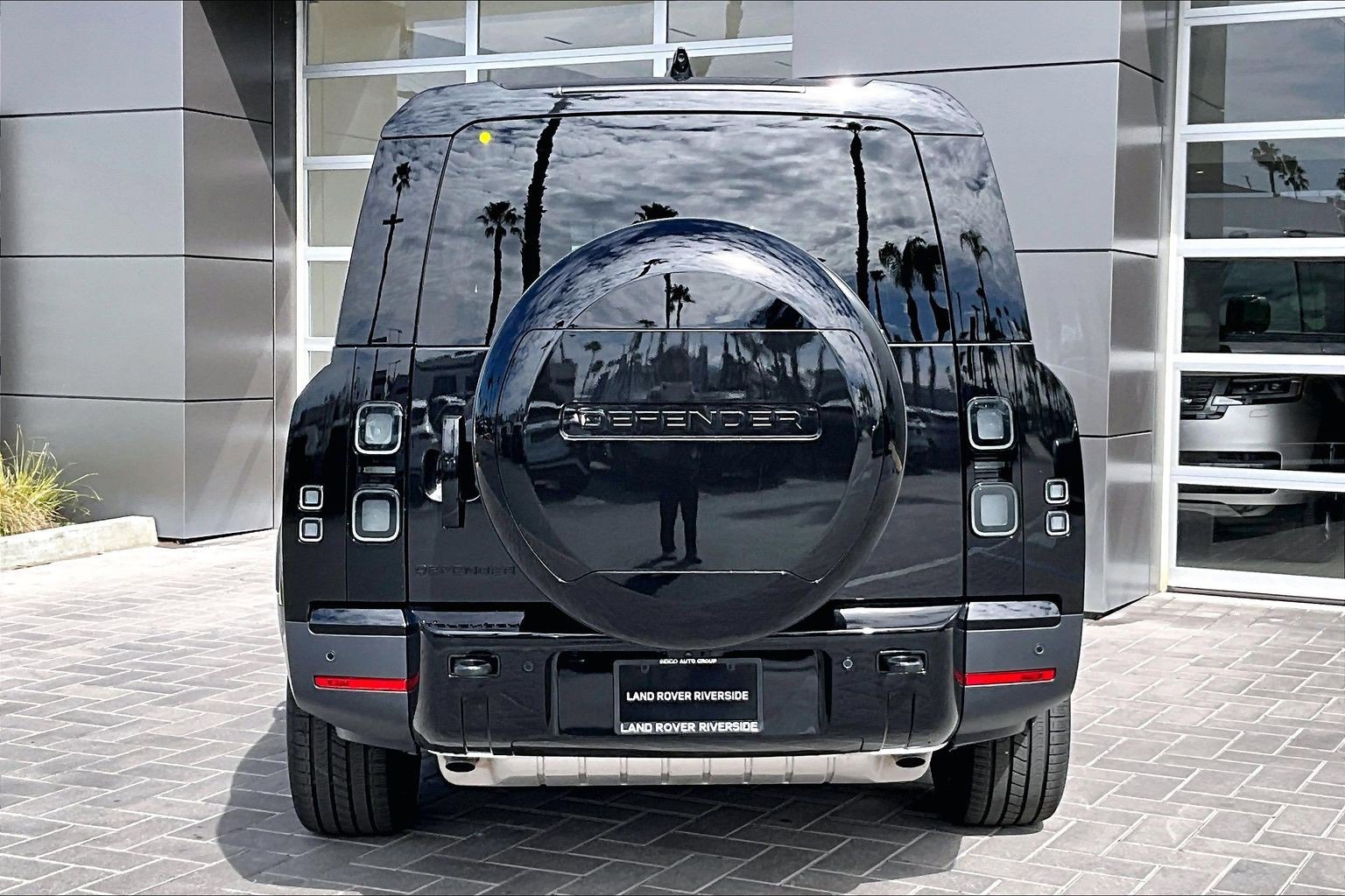 New 2026 Land Rover Defender 130 S image 4