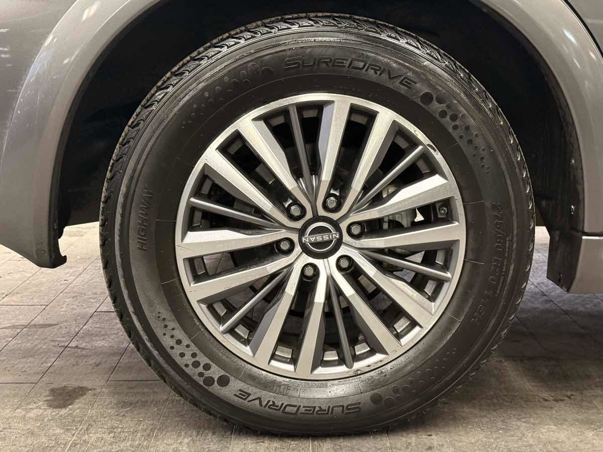 Used 2023 Nissan Armada SL w/ Captain's Chairs Package image 42