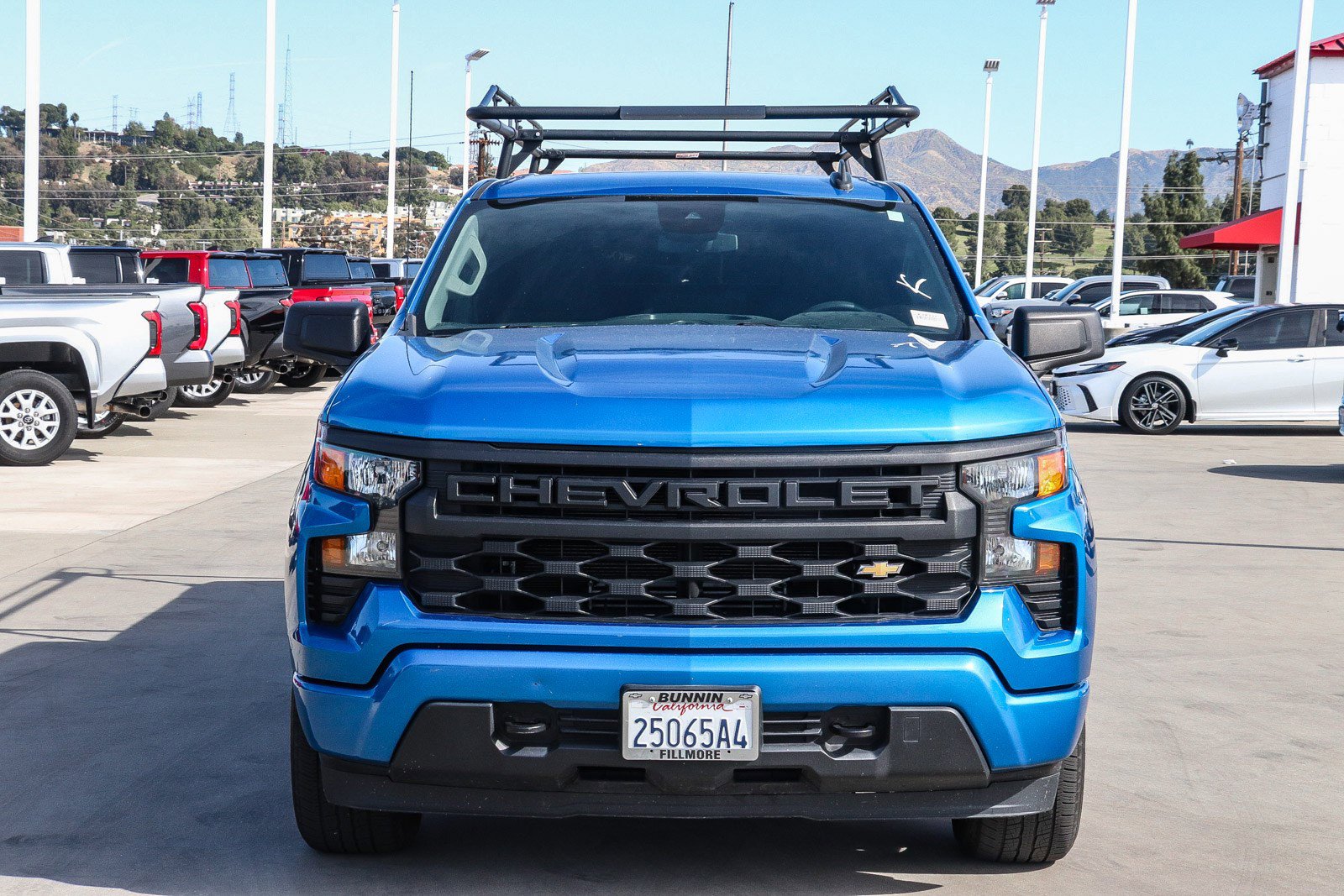 Used 2023 Chevrolet Silverado 1500 Custom AWD/4WD image 2