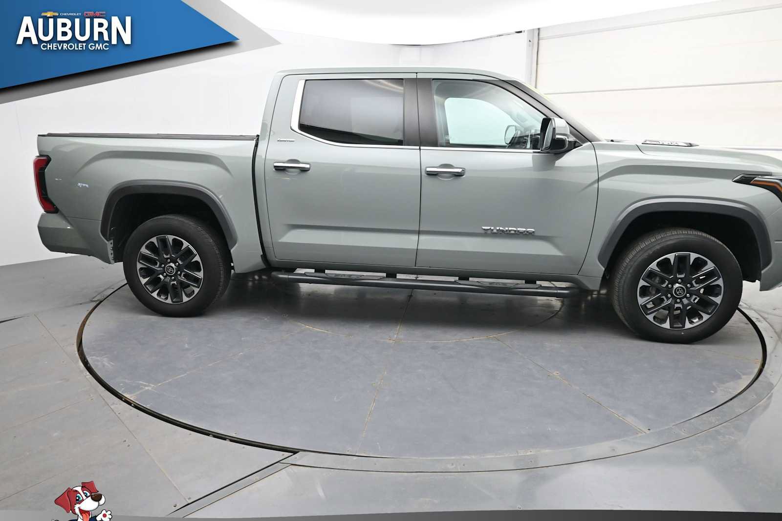Used 2024 Toyota Tundra Limited AWD/4WD image 16