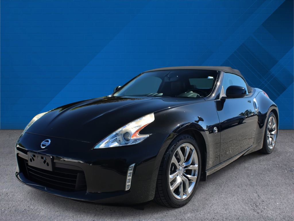 Used 2014 Nissan 370Z Touring RWD image 5