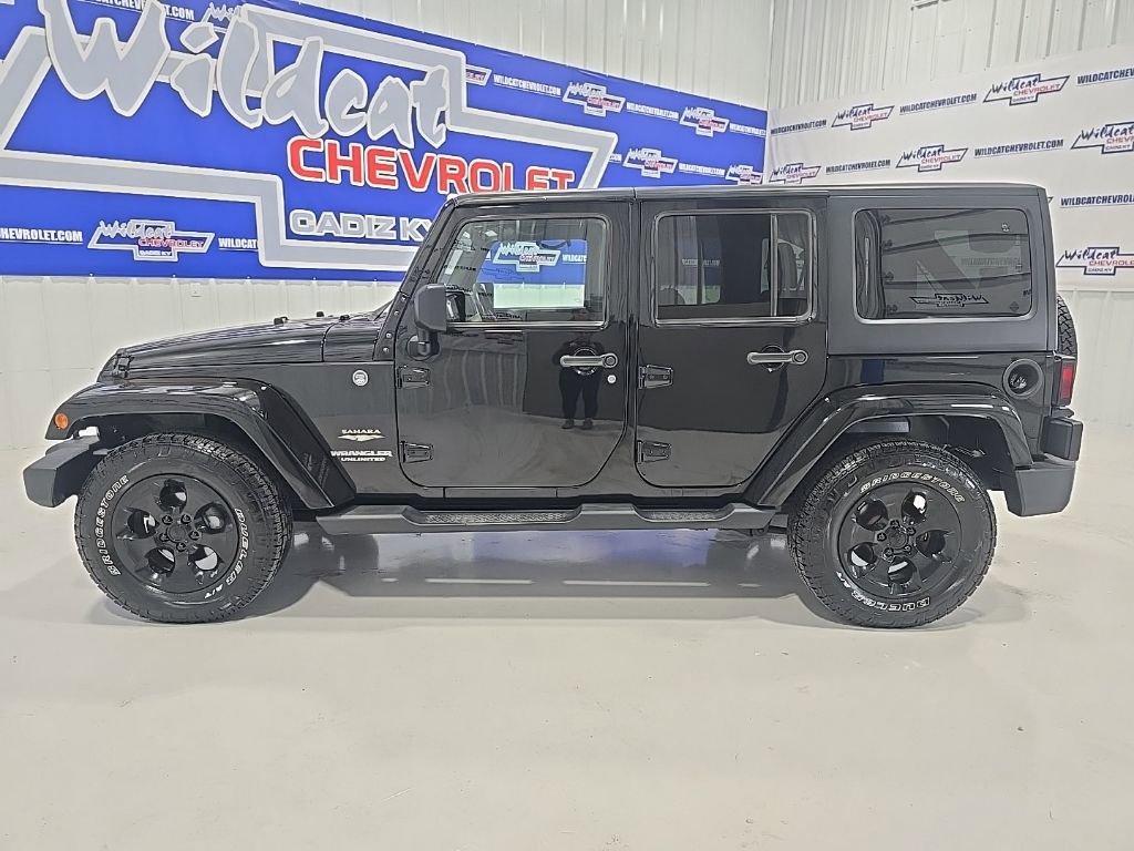 Used 2012 Jeep Wrangler Unlimited Sahara w/ Dual Top Group image 5