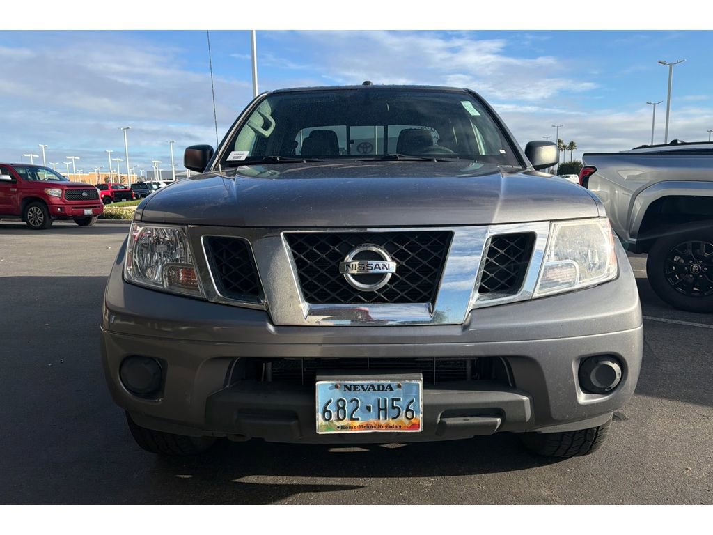 Used 2018 Nissan Frontier SV image 3