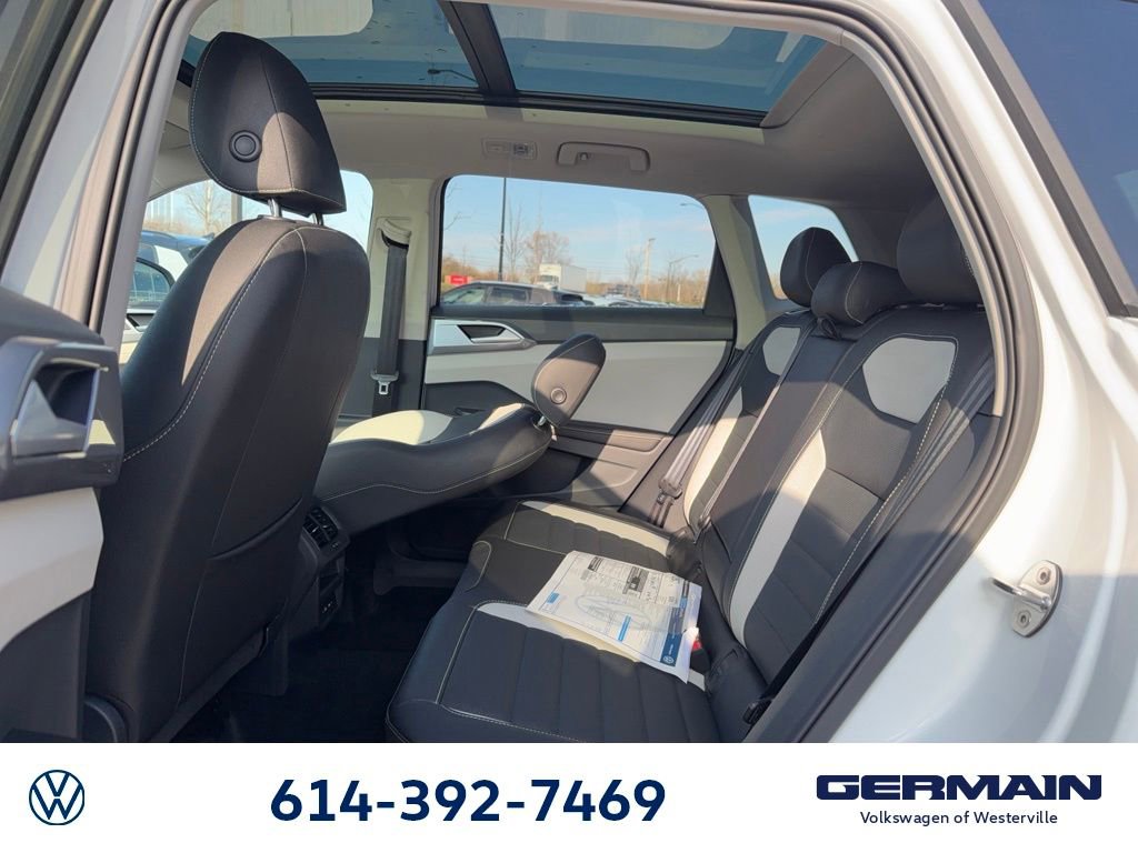 New 2026 Volkswagen Taos SEL image 17