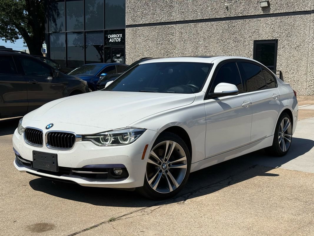 Used 2018 BMW 330i xDrive Sedan AWD/4WD image 3