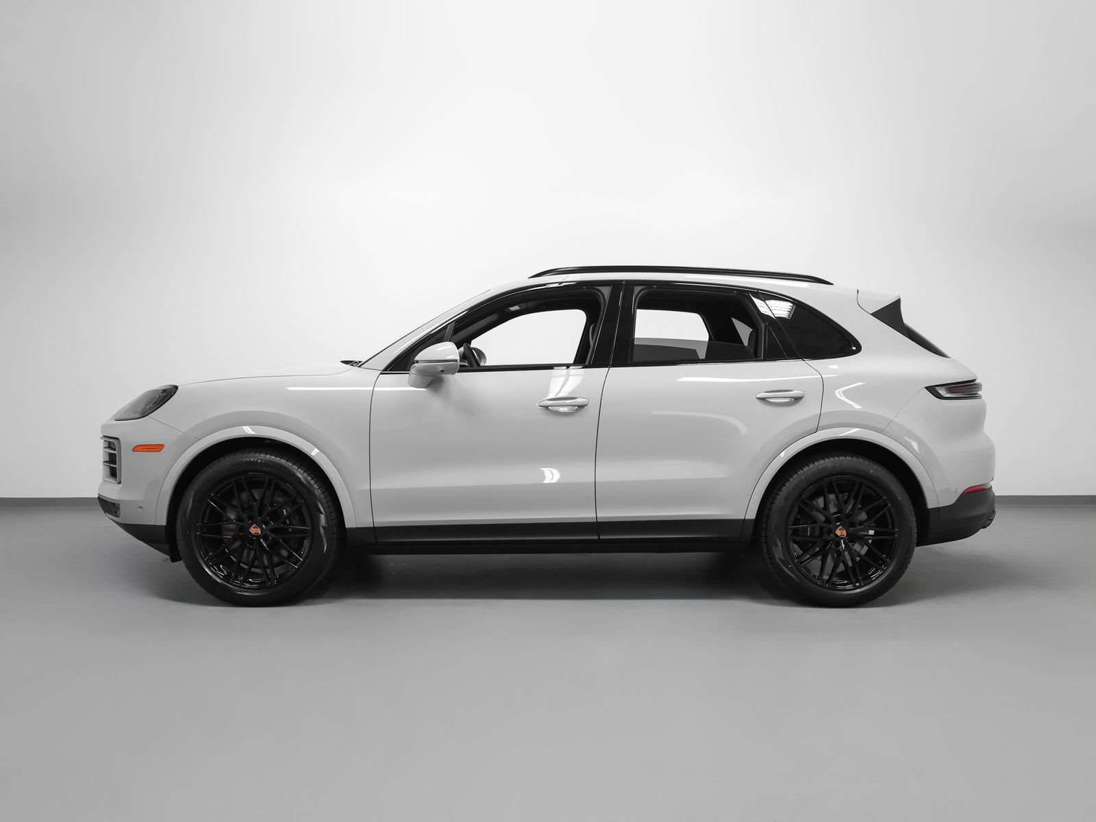 New 2026 Porsche Cayenne AWD/4WD image 2