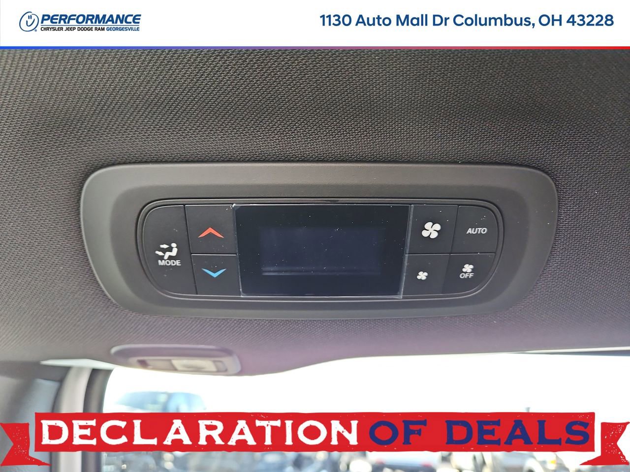 New 2026 Chrysler Pacifica Select AWD/4WD image 16