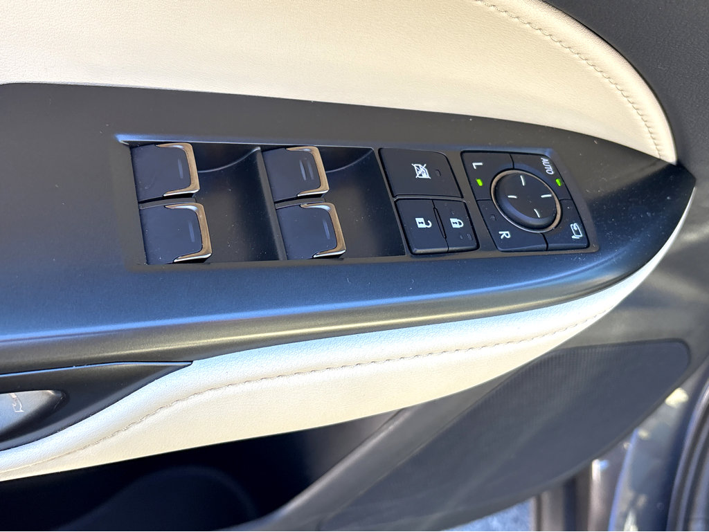 Used 2025 Lexus NX 300h AWD w/ Accessory Package (K3) image 28